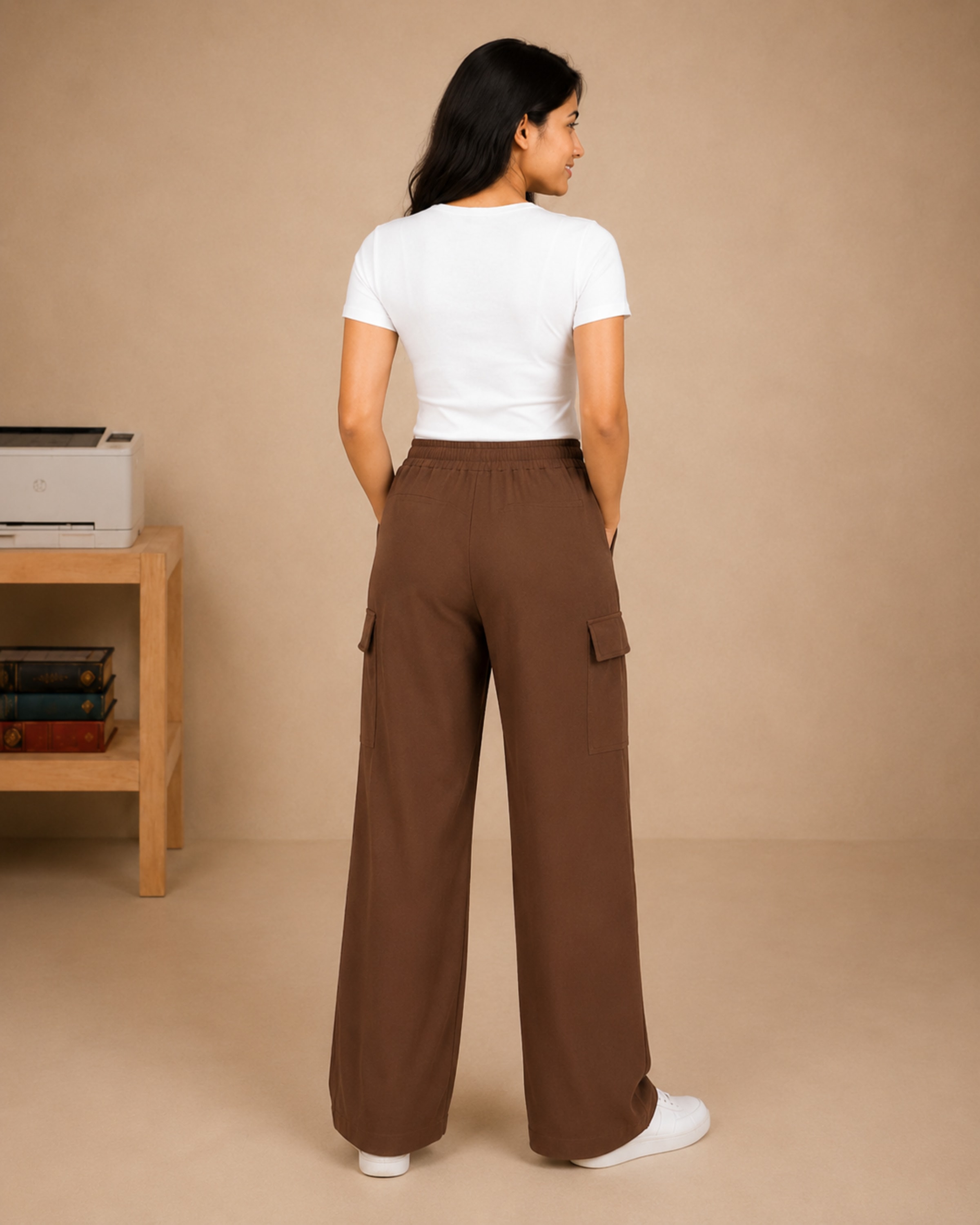 Premium quality wide-leg cargo trouser view 5
