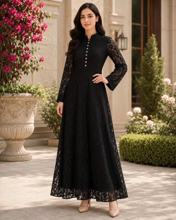 Beautiful Woman Net Long Tail Maxi