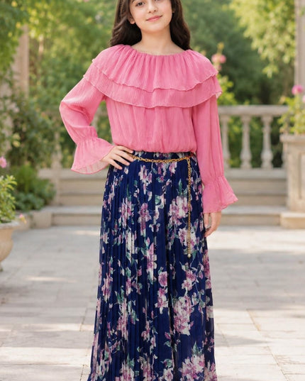 Stylish & effortless Skirt and Shirt